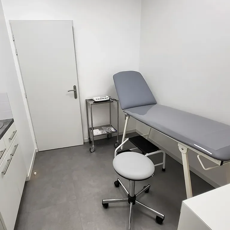 1 salle de consultation